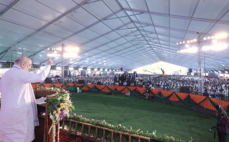 नांदेड की जनसभा में जनता से मिले केंद्रीय गृह मंत्री अमित शाह